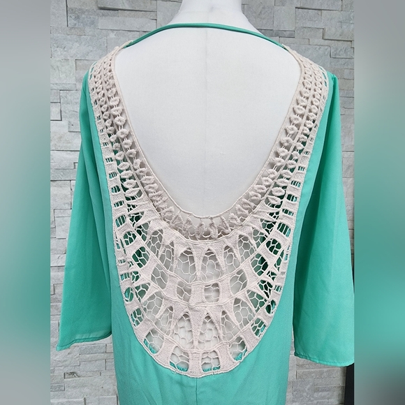 Dress - Picture 6 of 11